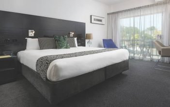 Hotel Armitage – making the best of it!